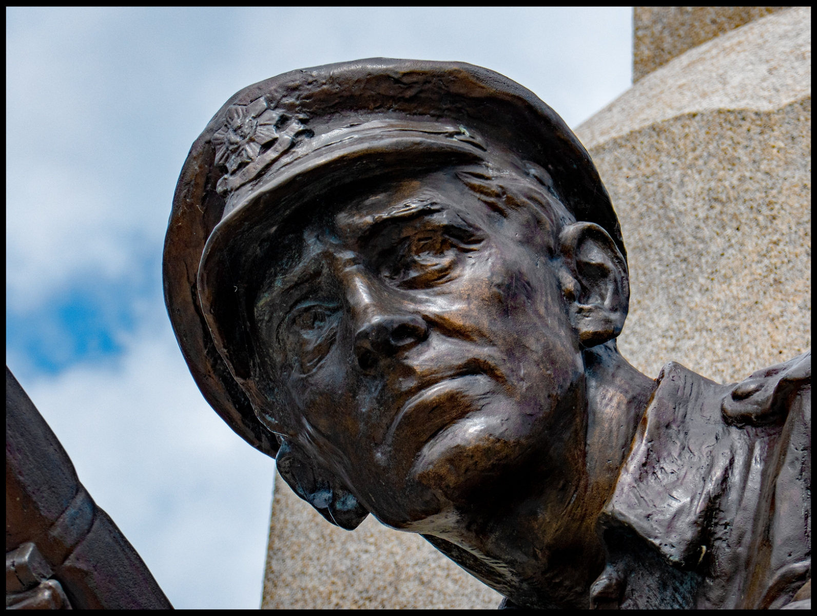 Lady-Lever-War-Memorial-detail_Tony-Lawler