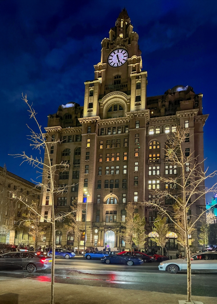 18_Liver Buildings_David Chesworth