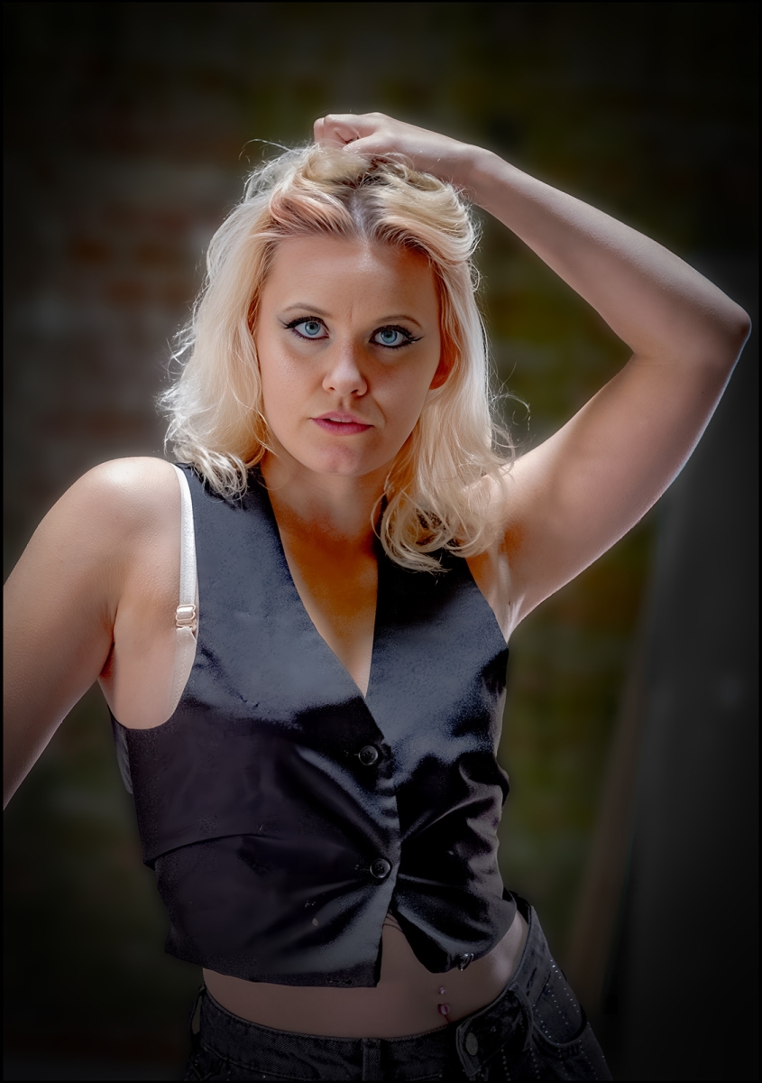 18_World of Glass Model_Syd Rogers