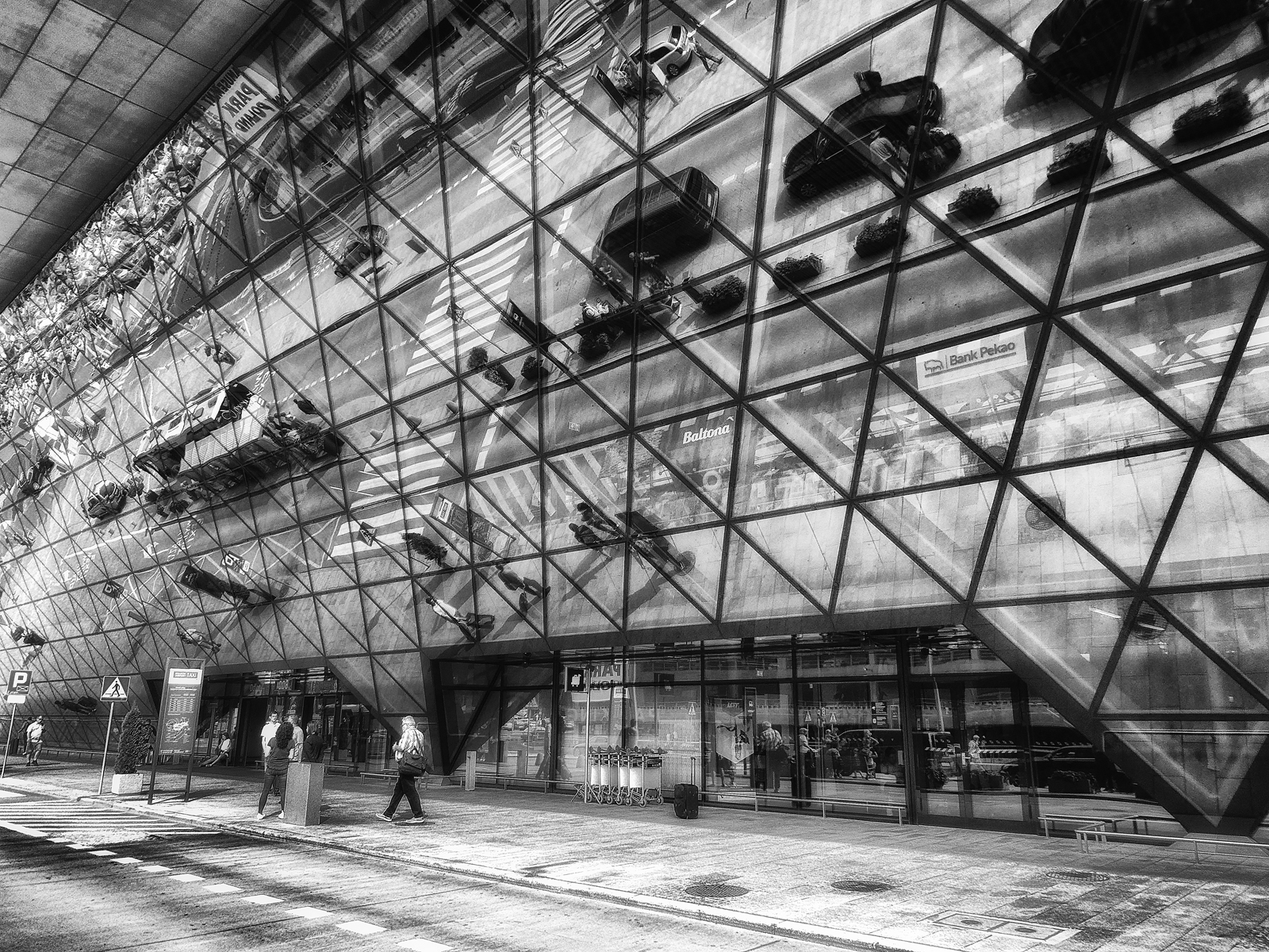 18_Krakow Departures_Colin Douglas